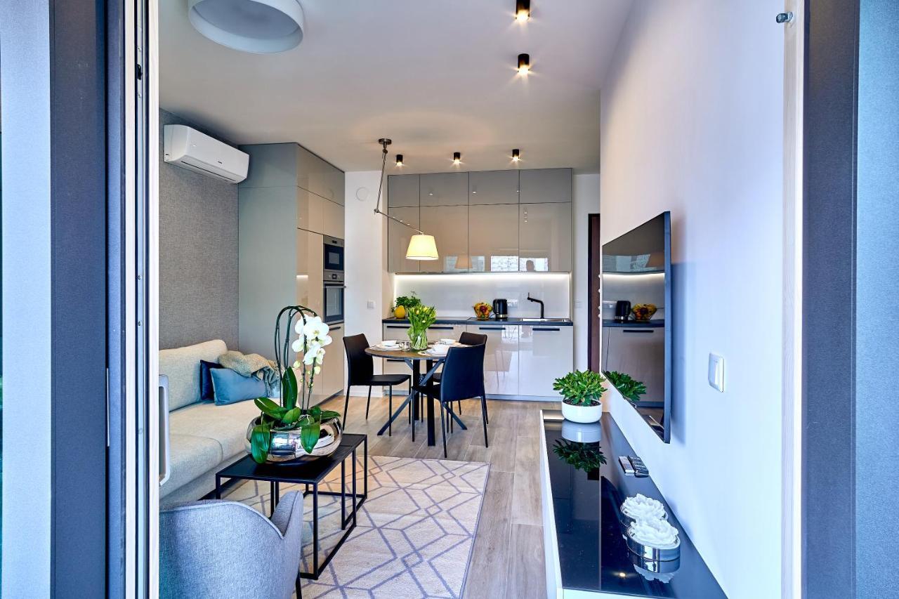 Mennica Residence Deluxe 华沙 外观 照片