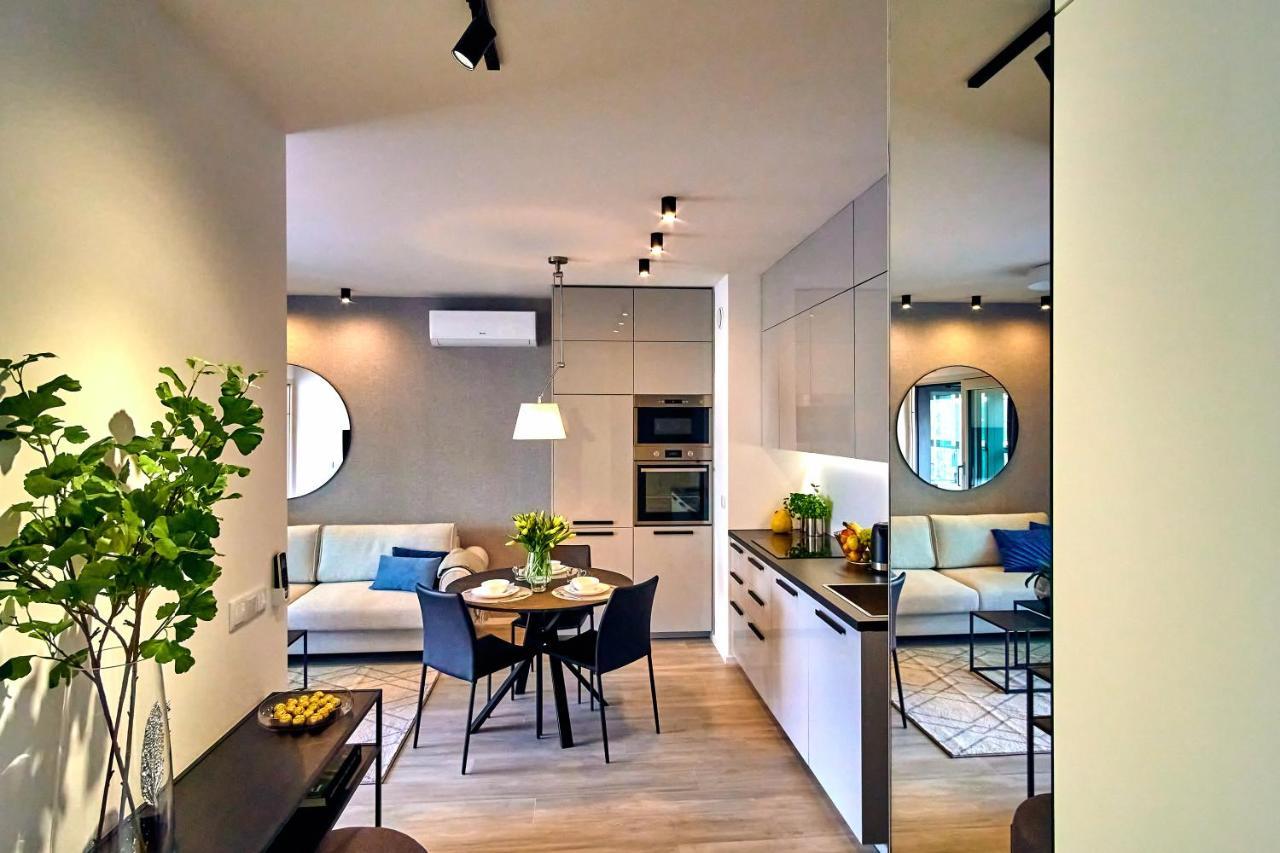 Mennica Residence Deluxe 华沙 外观 照片