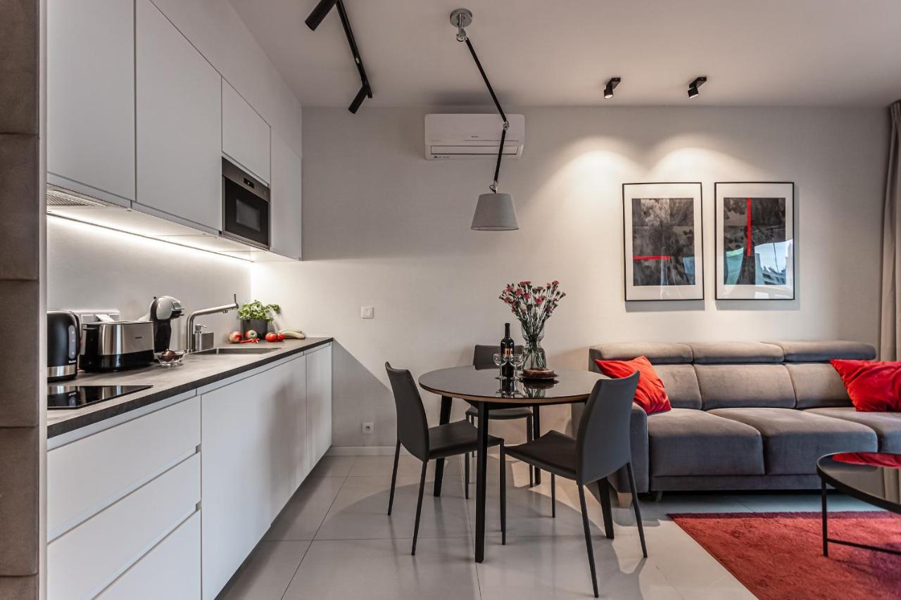 Mennica Residence Deluxe 华沙 外观 照片