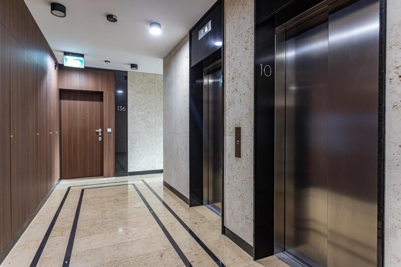 Mennica Residence Deluxe 华沙 外观 照片